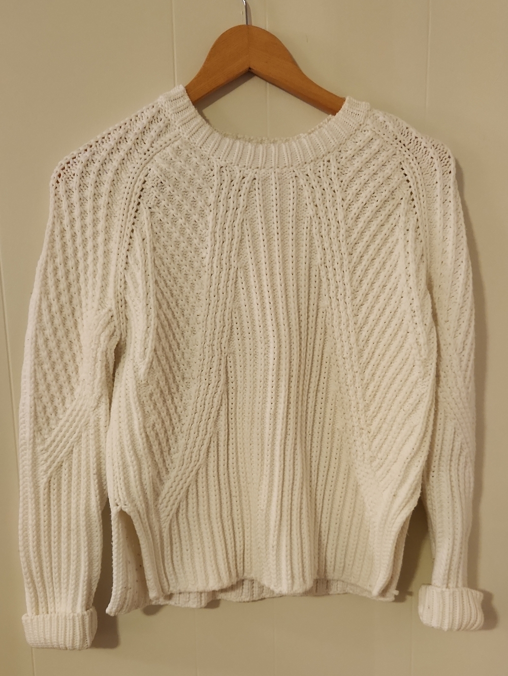 Vince. White Cable Knit Crewneck Sweater - Women's